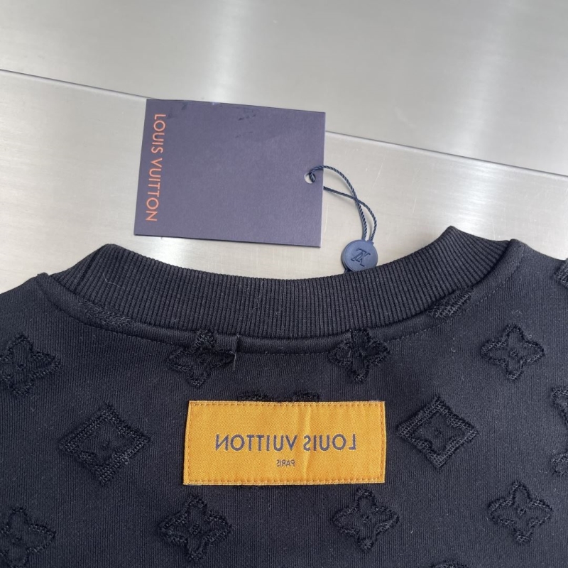 l0vis Vvtt0n t-shirt